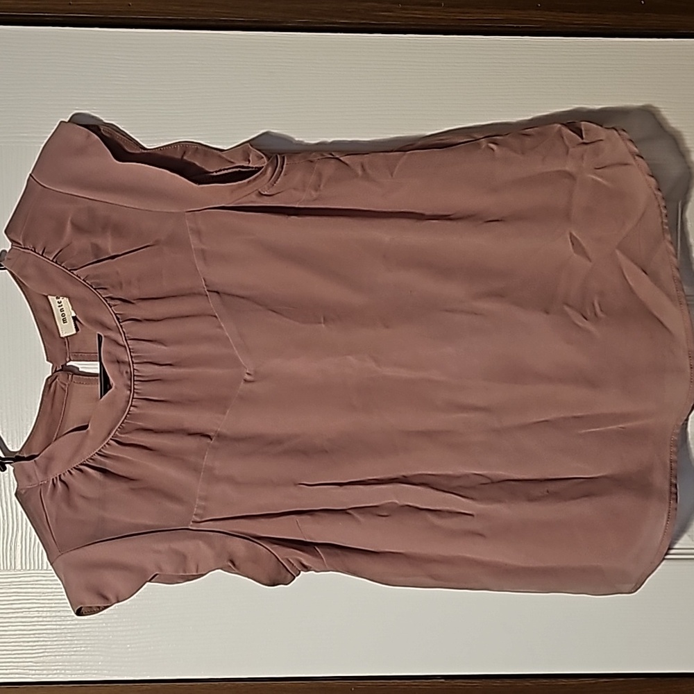 Women's Scallop Top